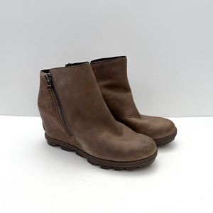 Sorel Joan of Arctic Tan Leather Wedge Side Zip Ankle Boots